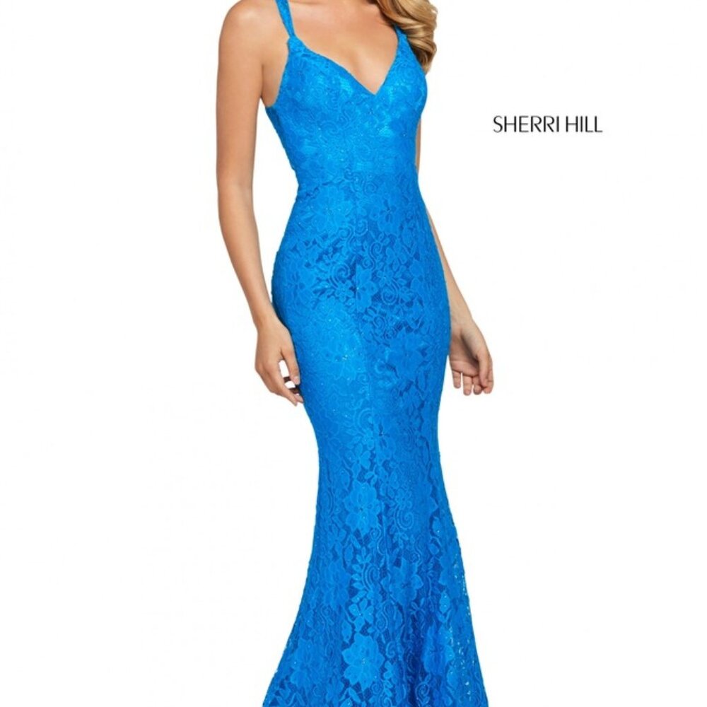 SHERRI HILL 53363  ROYAL SIZE 18